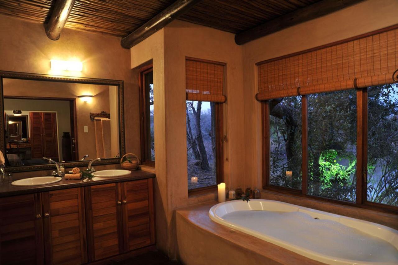 Waterbuck Game Lodge Thornybush Nature Reserve Domaine de chasse de Thornybush Extérieur photo